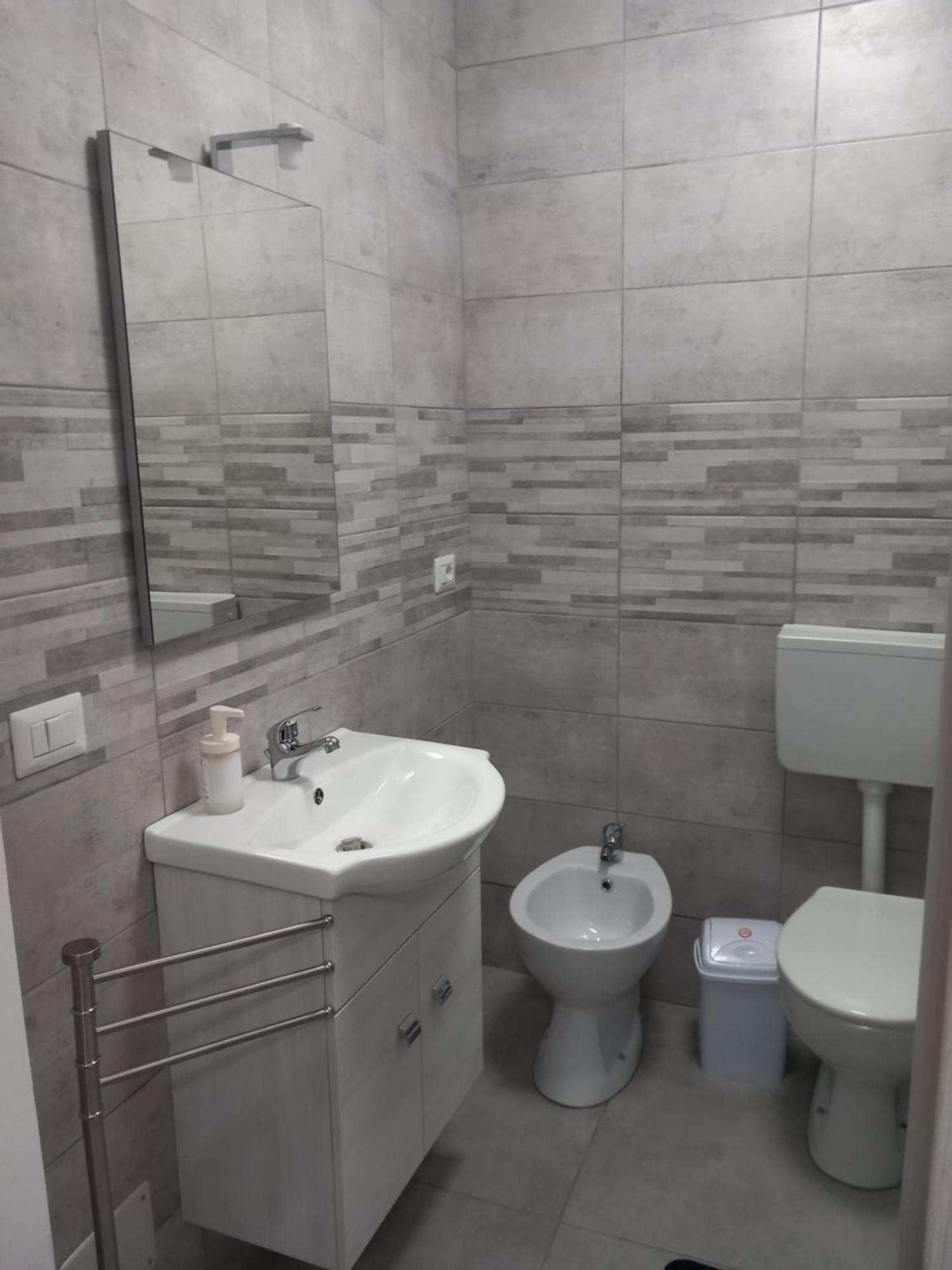 Casa Vacanze I 4 Diamanti Room 1 卡塔尼亚 外观 照片